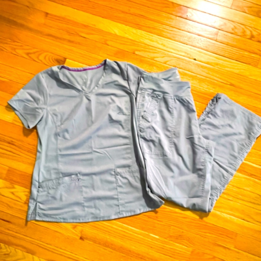 Healing Hands Gray Scrub Set EUC